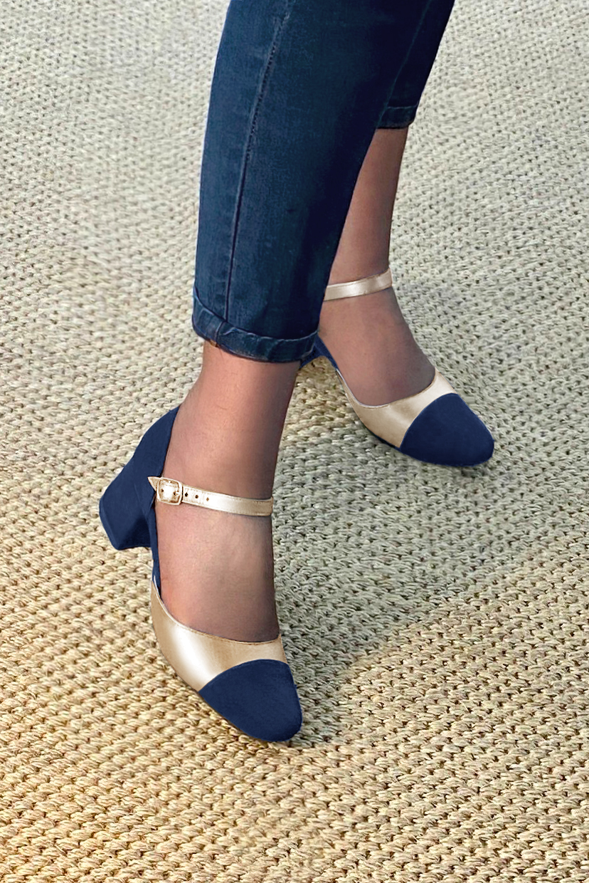 Women's navy blue and gold elegant closed-back heels, with an instep strap. Round toe. Low flare heels - Top view